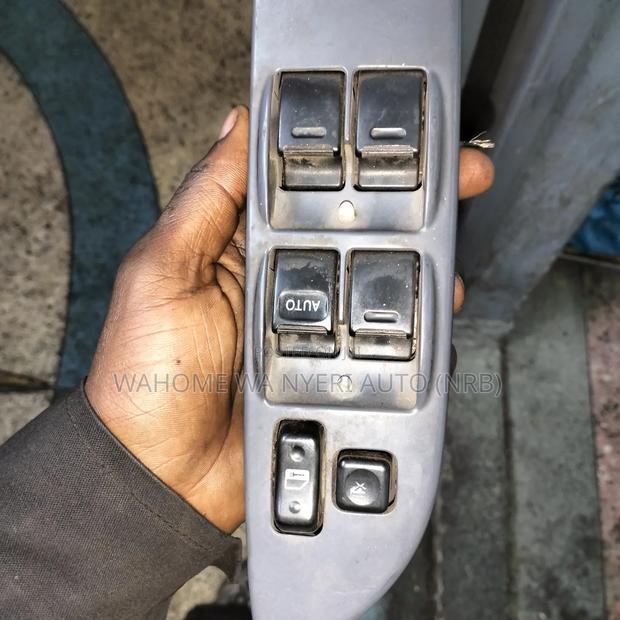 Corolla T100 Main Door Switch