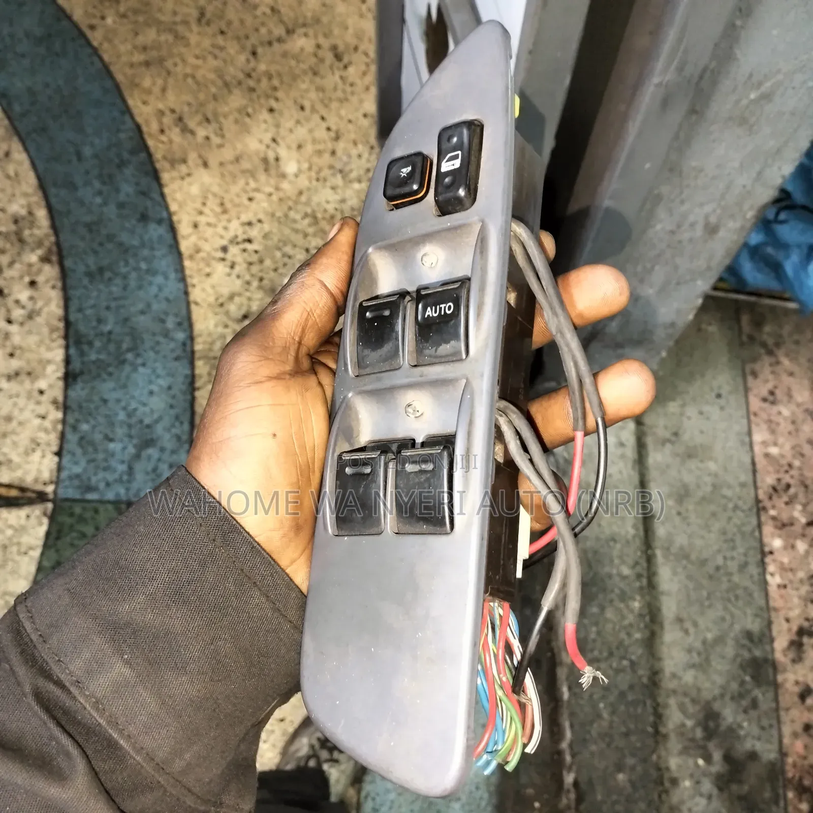 Corolla T100 Main Door Switch