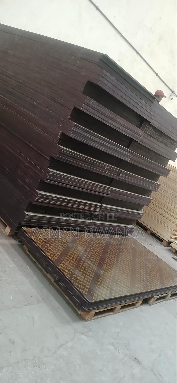 Marineply.