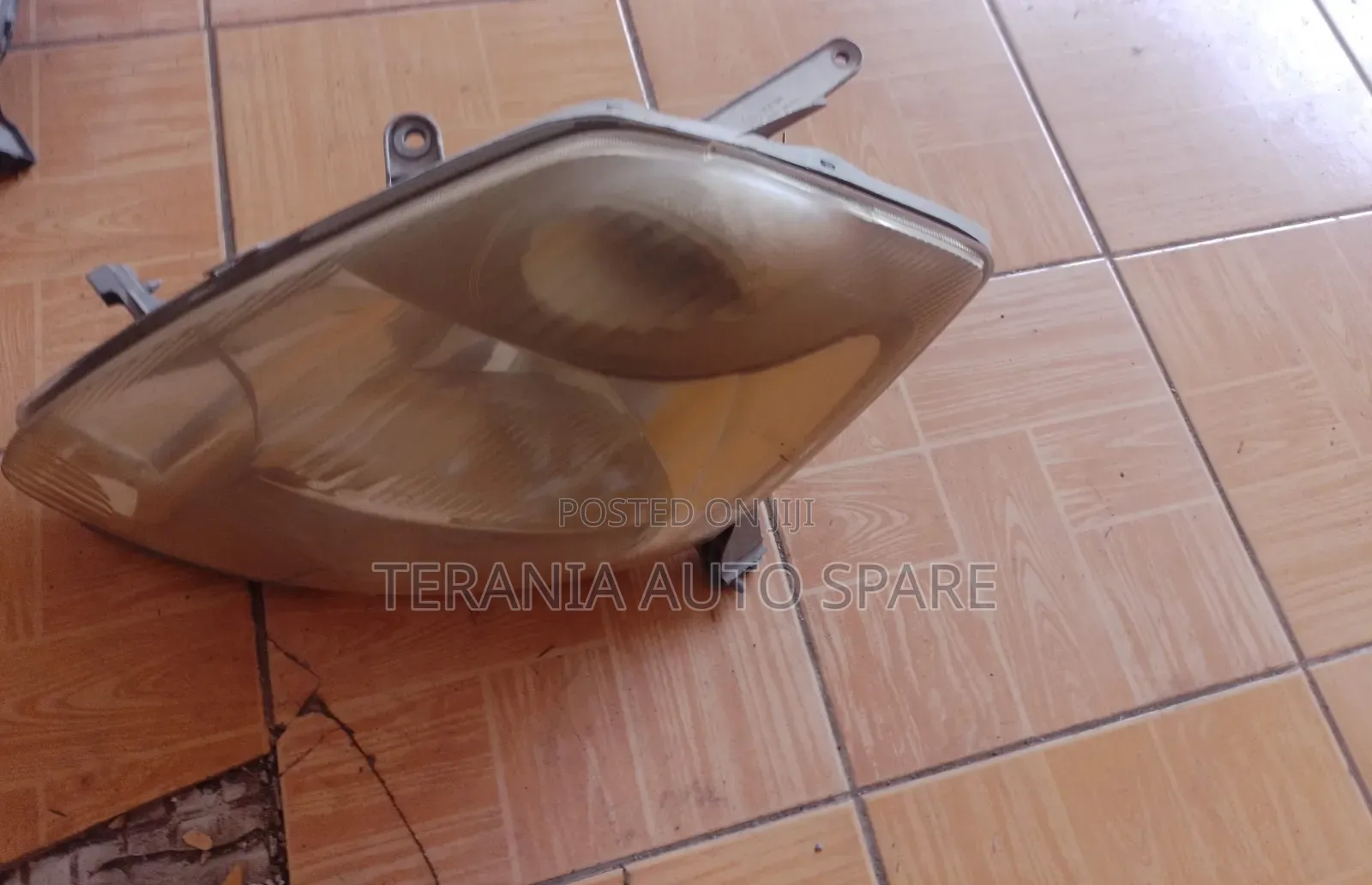 Passo 2005 Headlight
