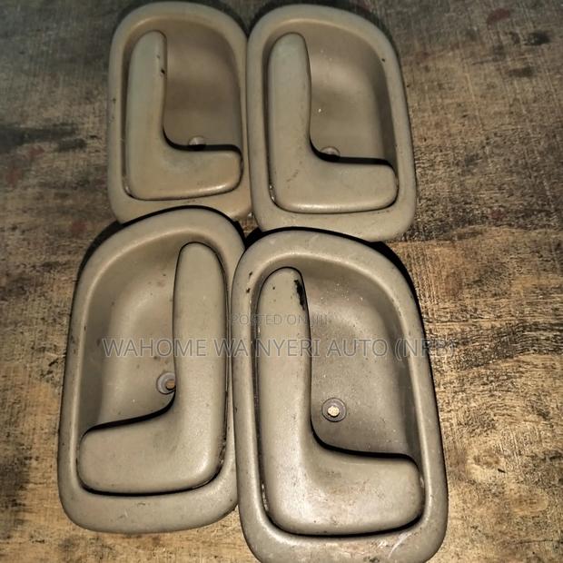 Inner Door Handle Corolla 110