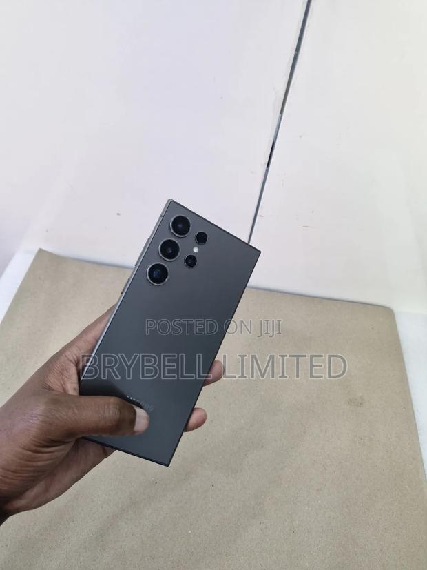 Samsung Galaxy S24 Ultra 256 GB Gray - thumbnail 4