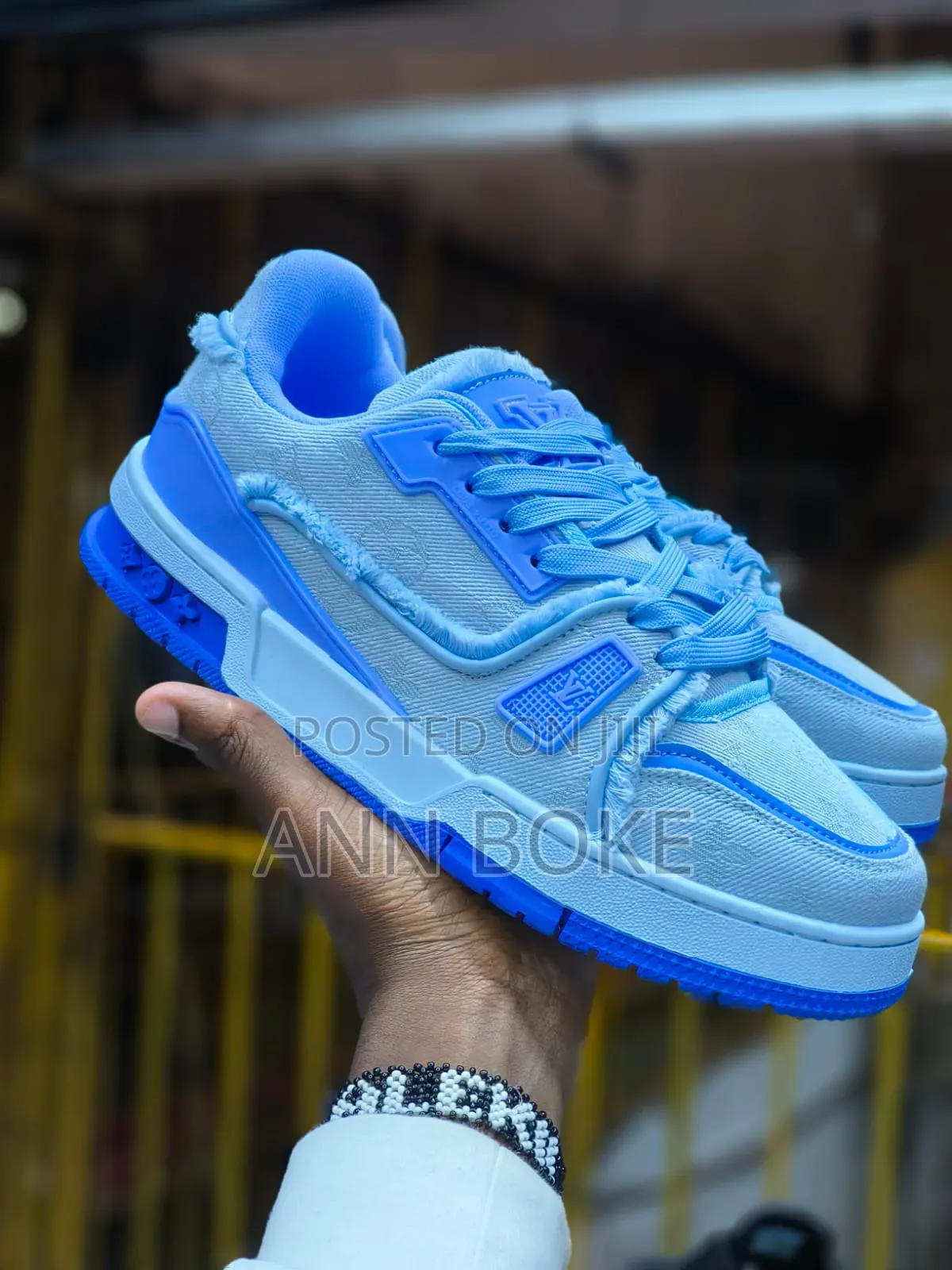 (High Quality) Lv Trainers 
Sizes 40-45
 at 3900