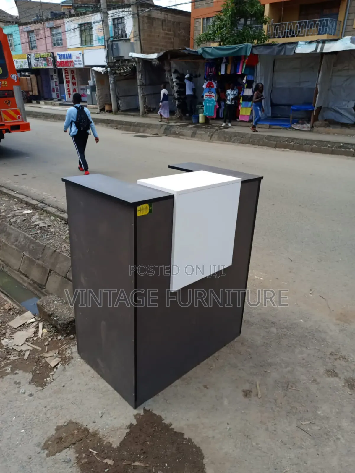 Reception Table 1.2mtrs A009