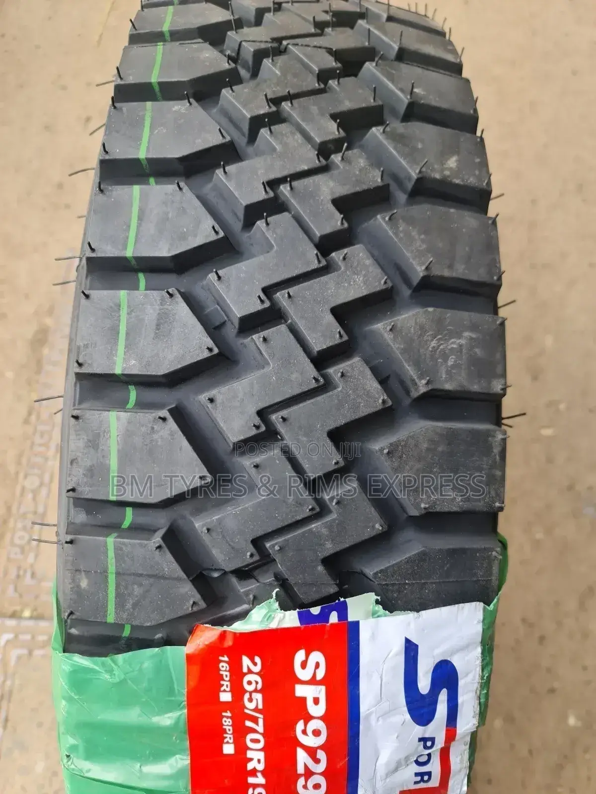 265 /70 R19. 5 Sportrack Tyres (Commercial)