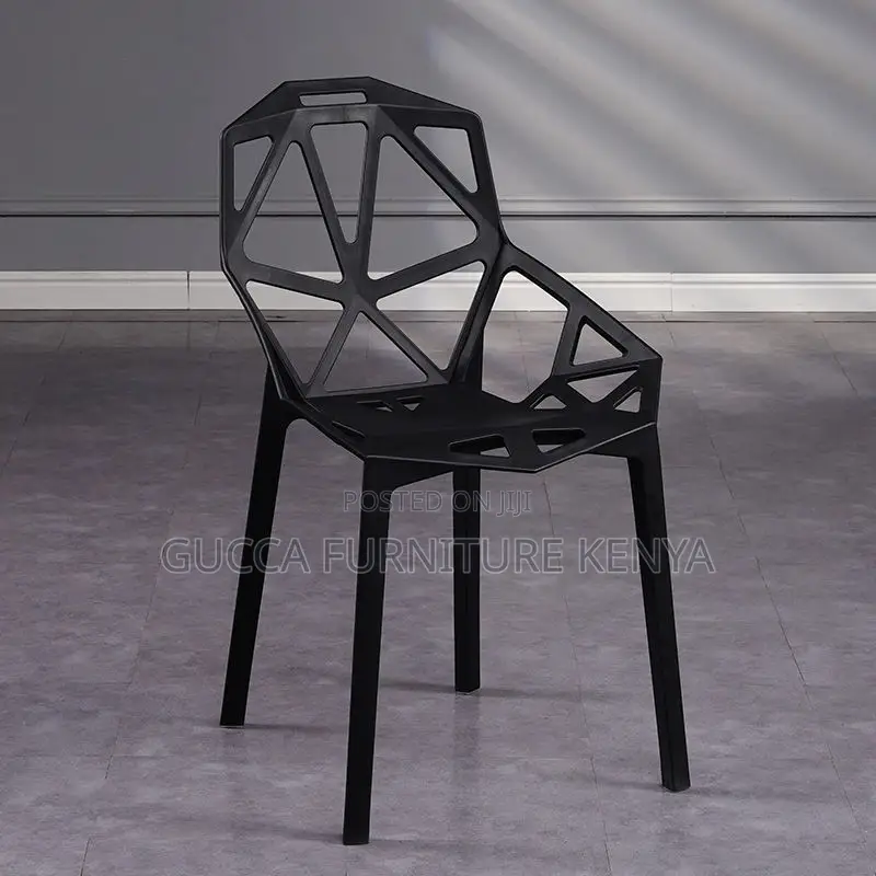 Dininig Chair:Plastic Adult Fashion Simple Dining Chair