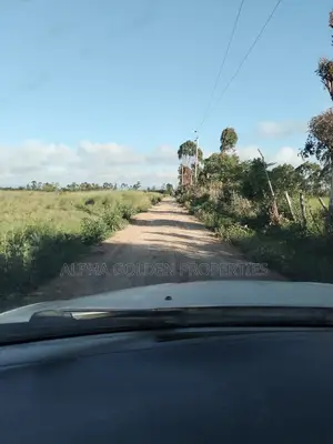 Land 1 Acre In Nanyuki Bantu Resort Area