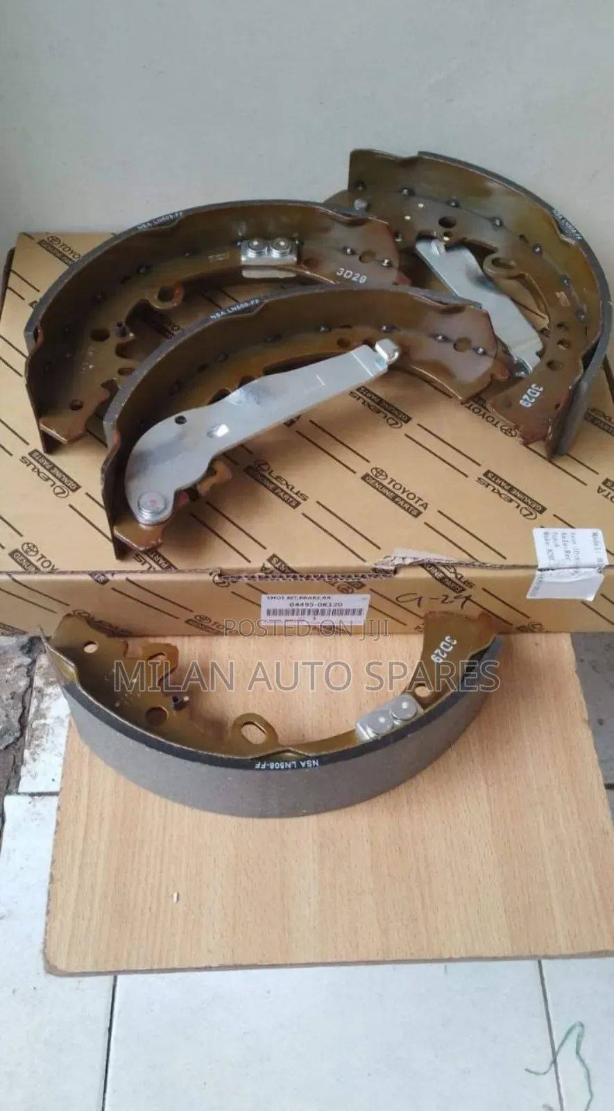 Hilux Vigo Genuine Rear Brake Linings