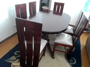 Well Fabric Fitted Seats Dining Set