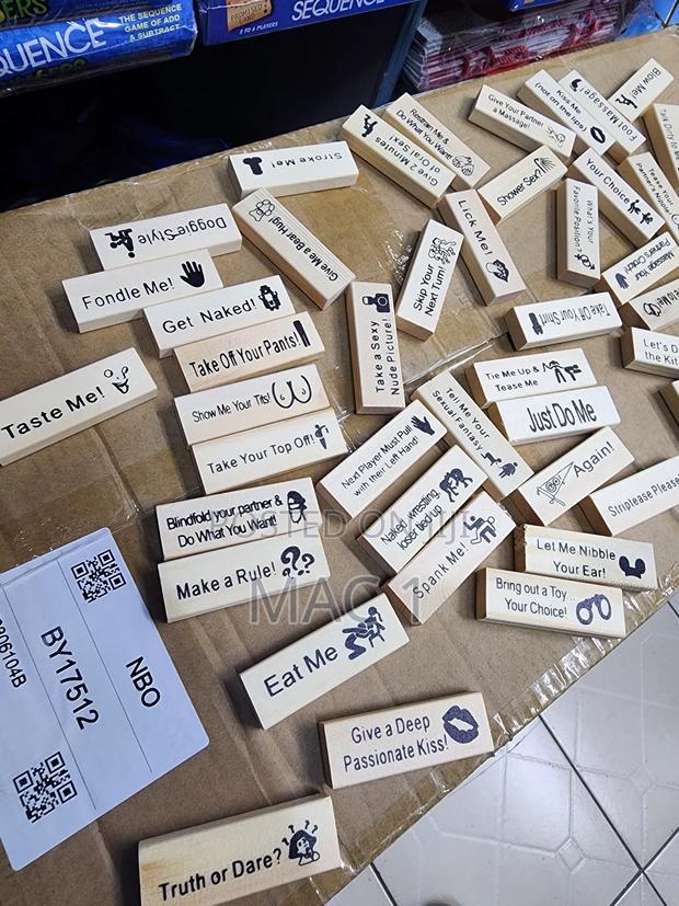 Adult Couple Jenga Blocks - thumbnail 3