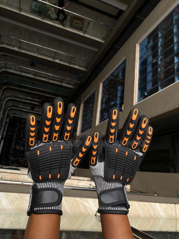 Impact Resistance Gloves For Reliable Hand Safety.