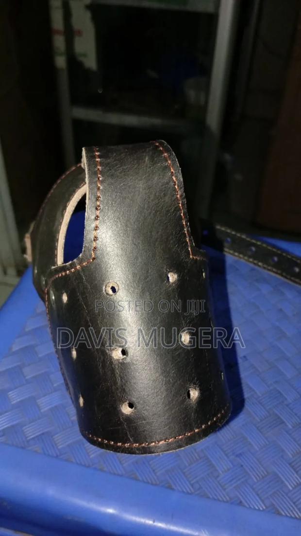 Real Leather Cage Basket Secure Dog Muzzle - Rottweiler, GSD - thumbnail 3