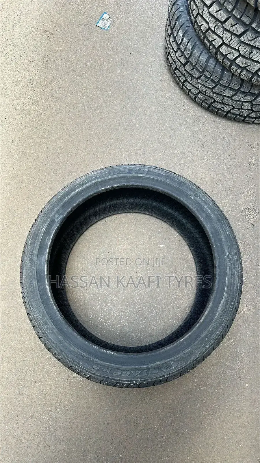 Boto 235/40r18