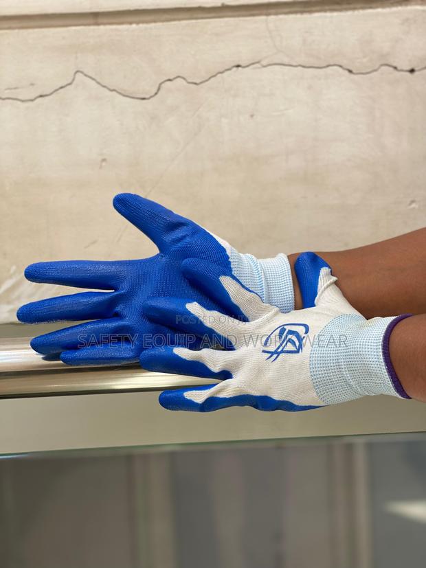 Diamond Grip Gloves For Heavy Lifting - main view