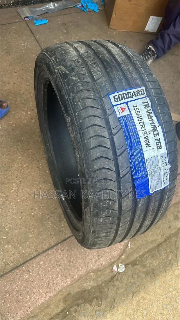 Goodard 255/40r19 - thumbnail 3