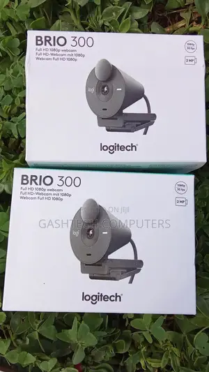Logitech Brio 300 High Resolution Webcam