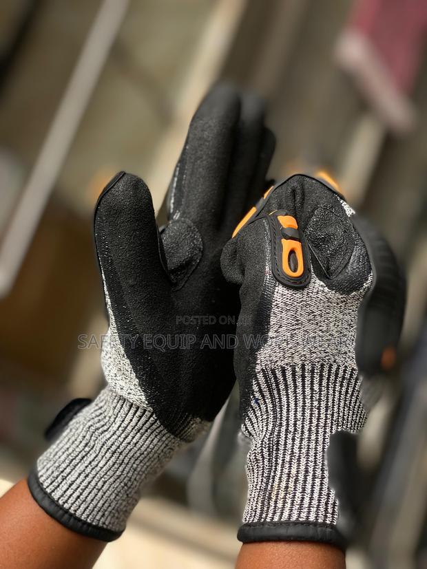 Impact Resistance Gloves For Harshest Working Conditions. - main view