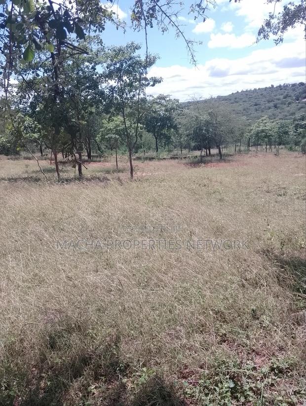 Masii-Kaingutu 6 Acres Red Soil. - thumbnail 7