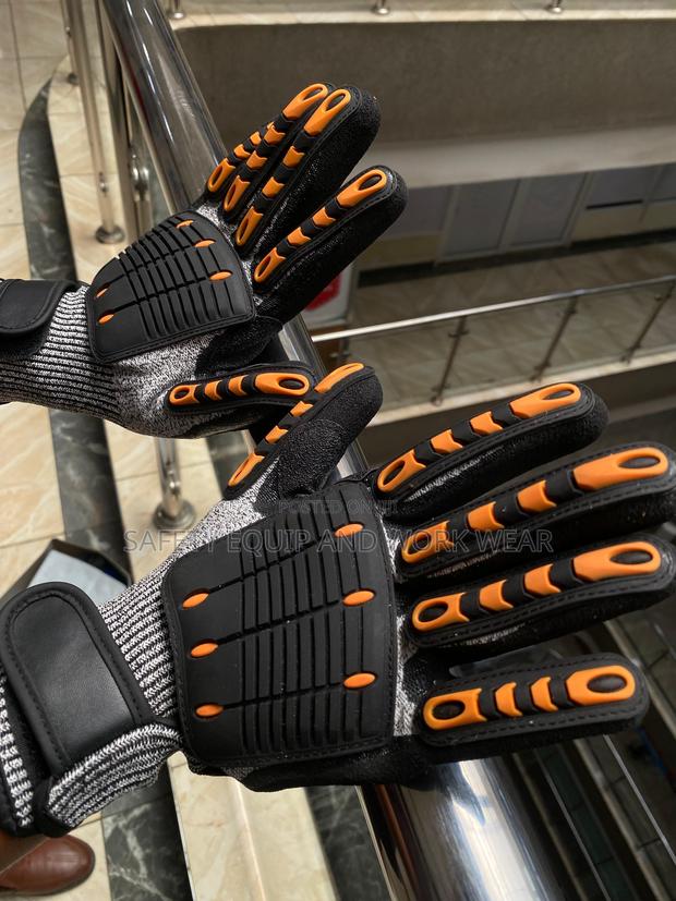 Impact Resistance Gloves For Repair Work.