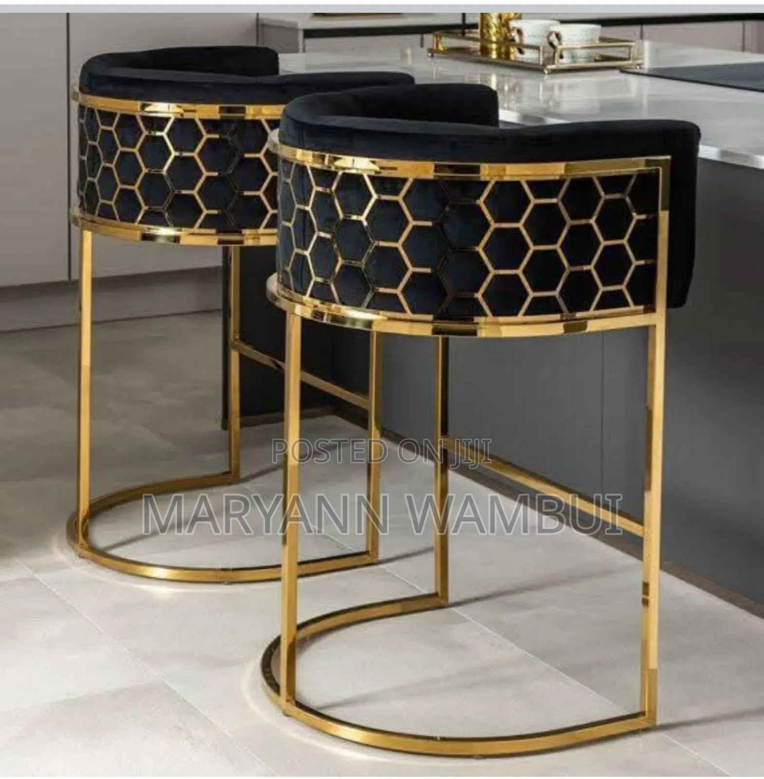 Best High Chair for Club and Hotel