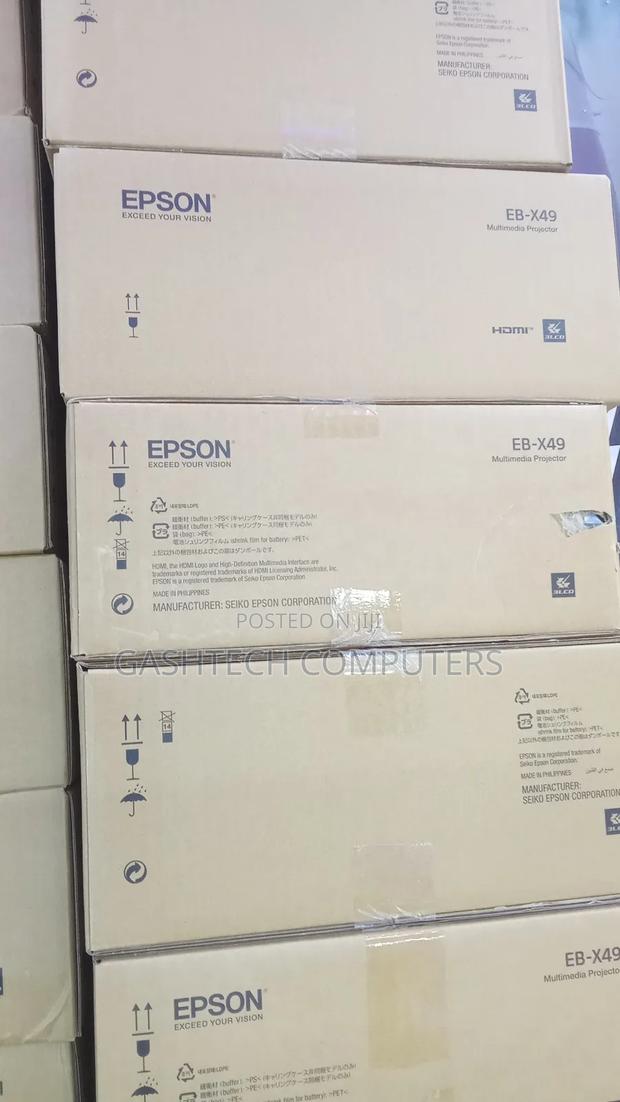 X-49 Epson 3000 Lumen Brand New Projector - thumbnail 2
