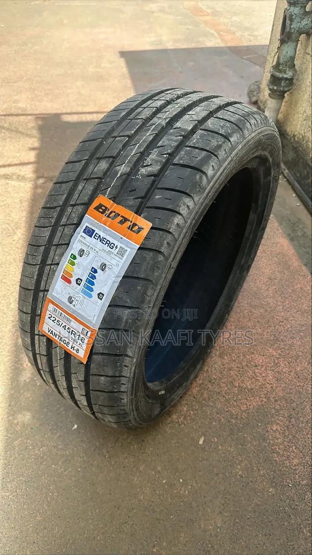225/45r18 Boto Tyre - thumbnail 3
