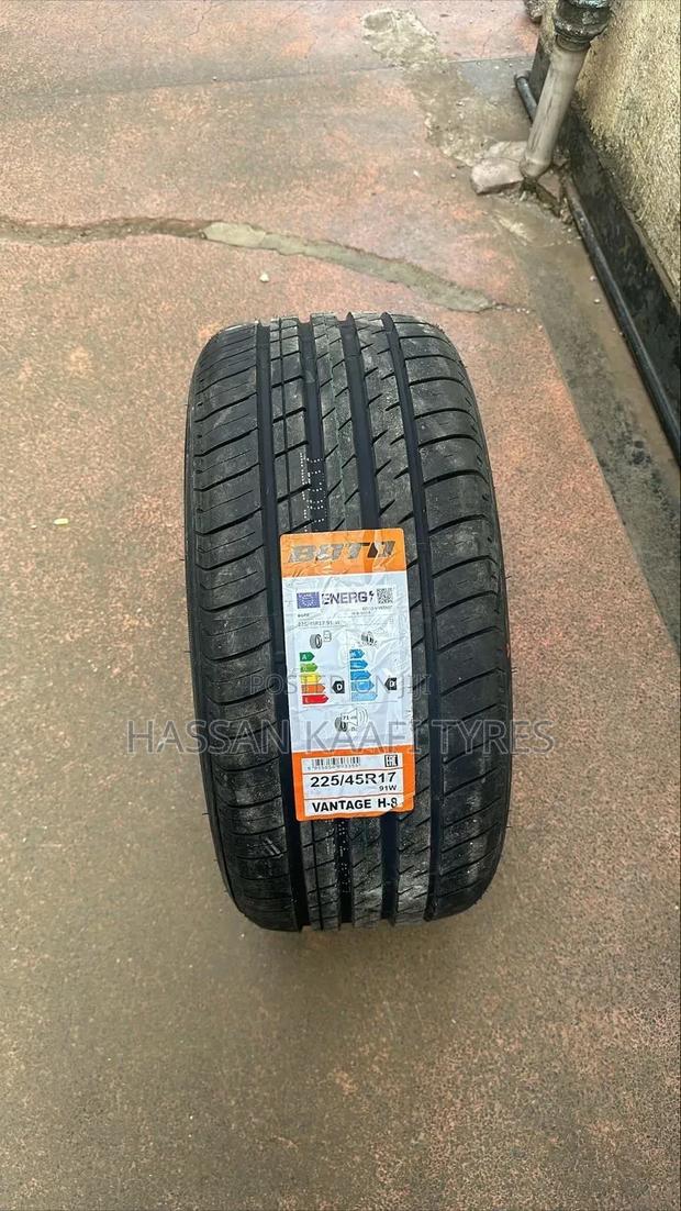 225/45r17 Boto Tyre