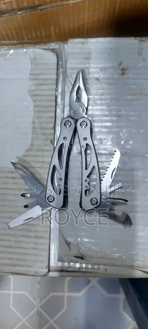 12 in 1 Multi Folding Tool