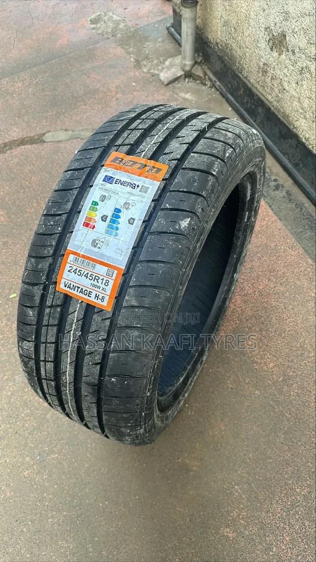 245/45r18 Boto Tyre