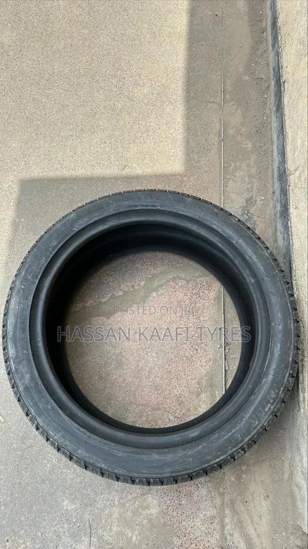 245/45r20 Boto Tyre - thumbnail 2