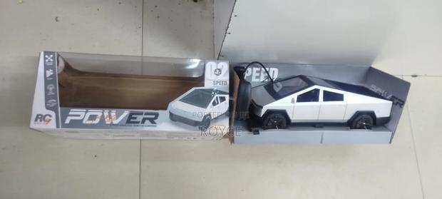 Tesla Cybertruck Toy Car - thumbnail 2