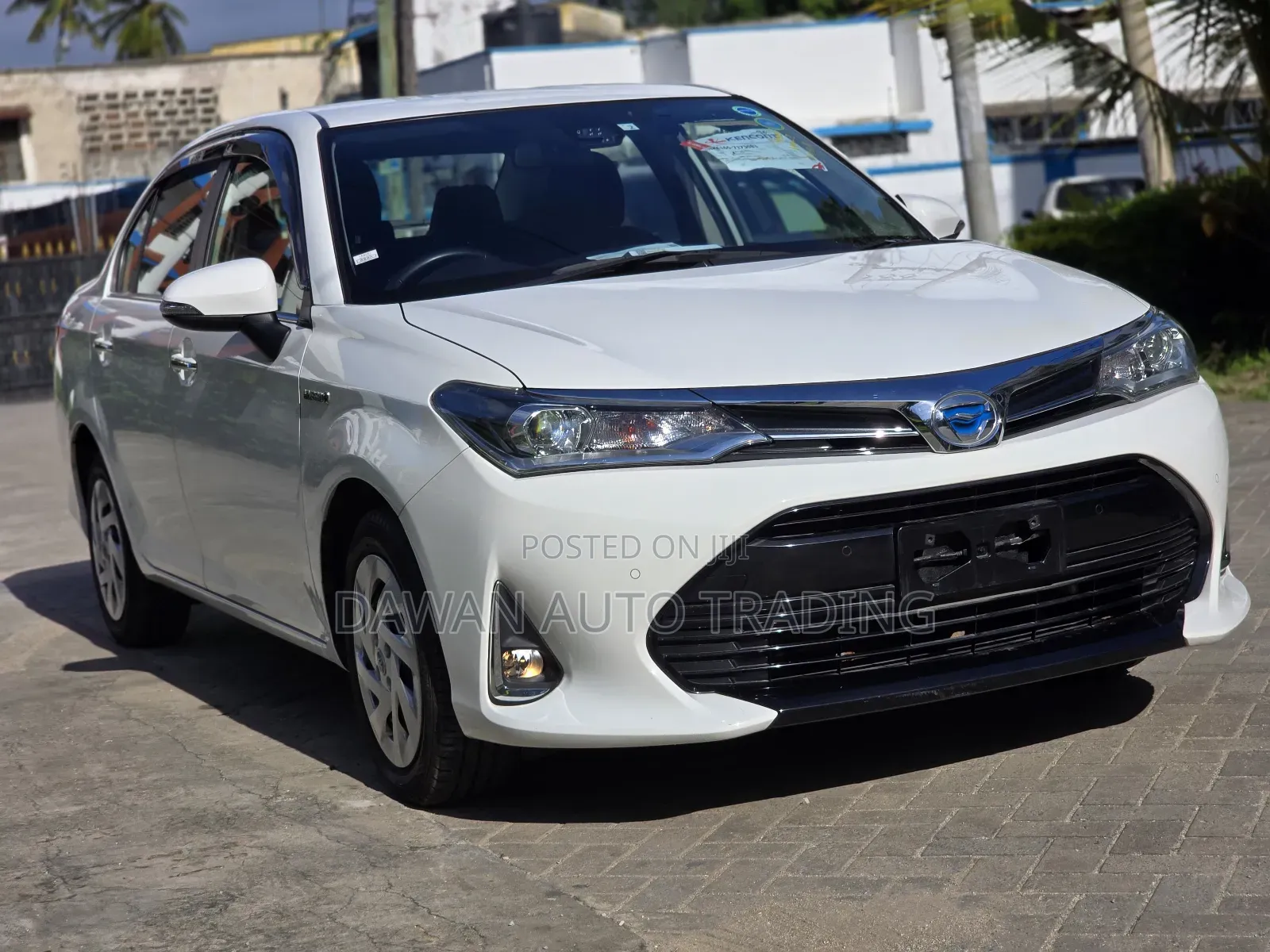 Toyota Axio 1.5 Hybrid 2WD 2018 White