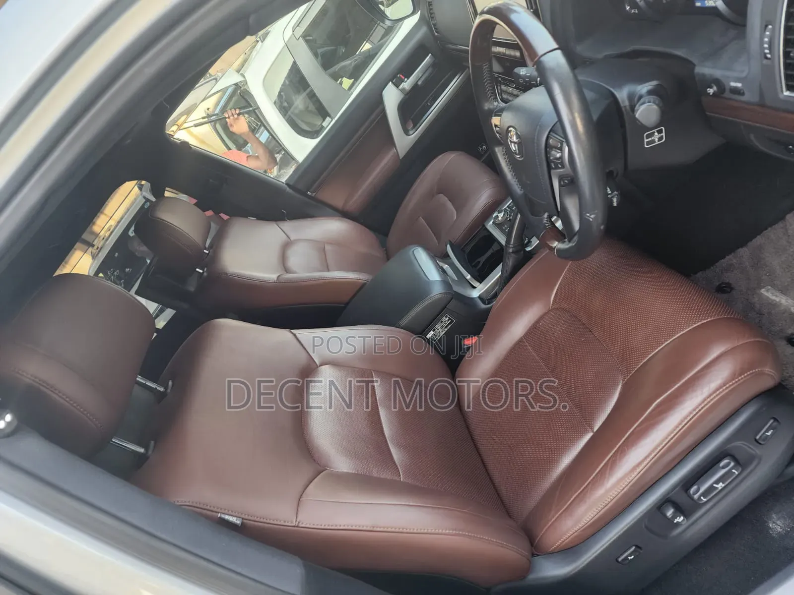 Toyota Land Cruiser 4.5 V8 TD 2018 Silver