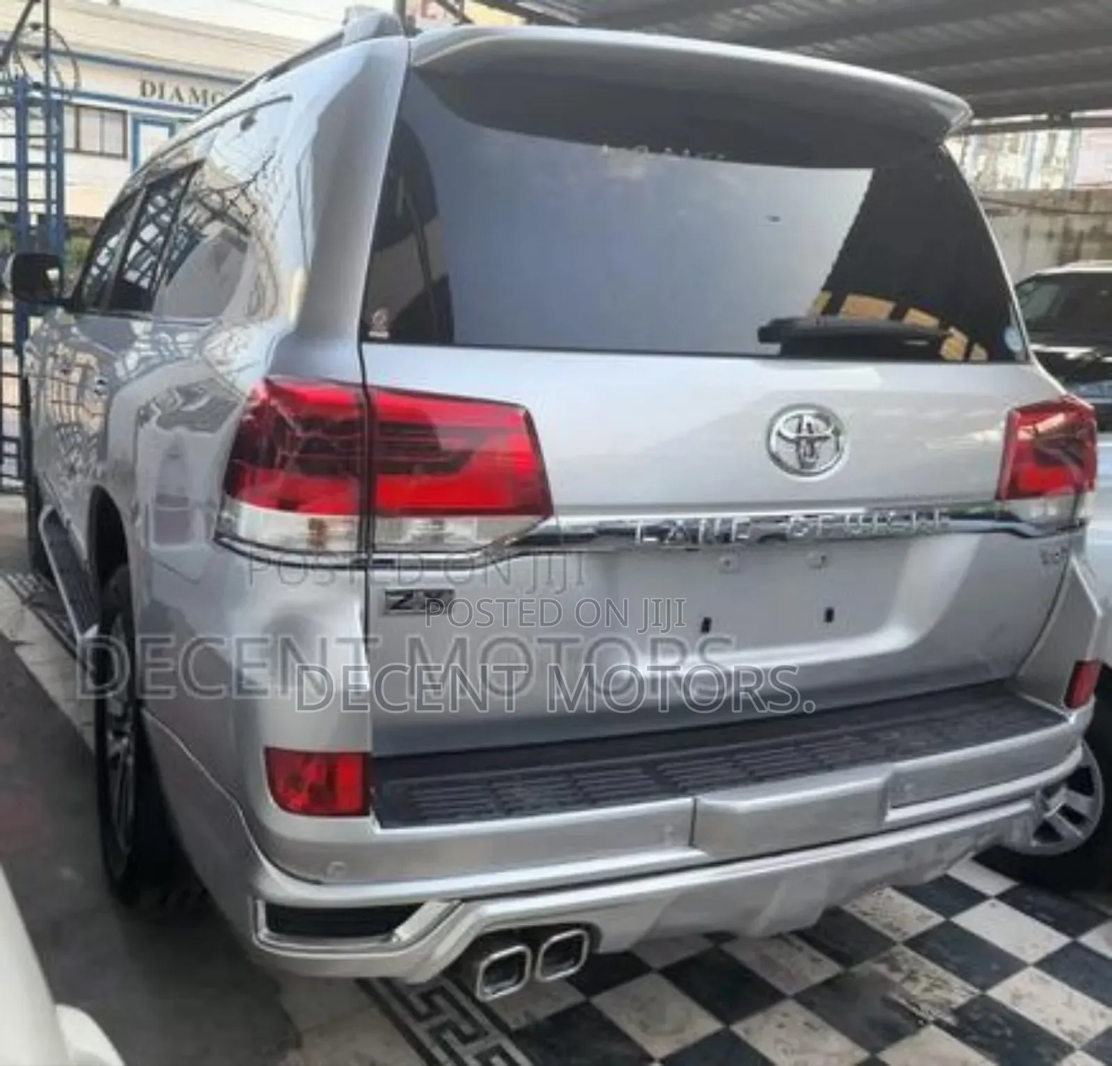 Toyota Land Cruiser 4.5 V8 TD 2018 Silver