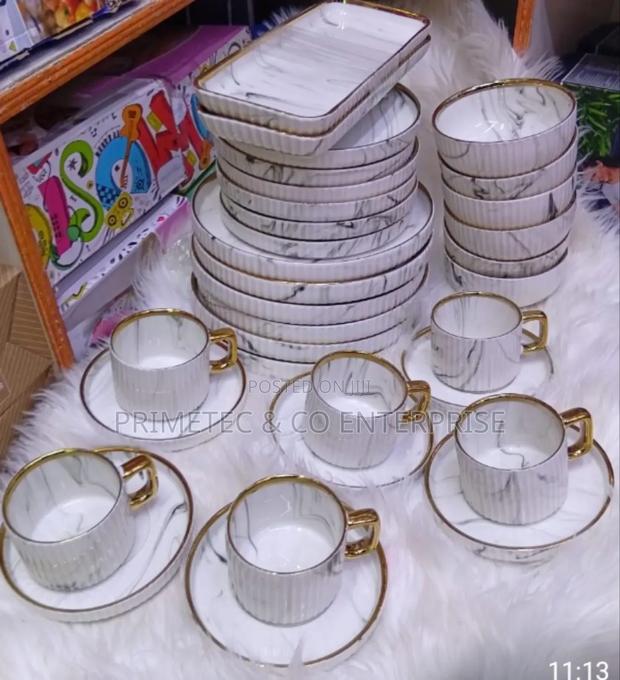 Marble European Elegant Porcelain Dinner Set