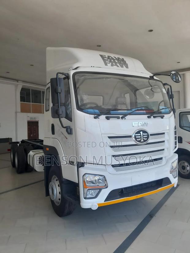 Light Duty Truck - main view