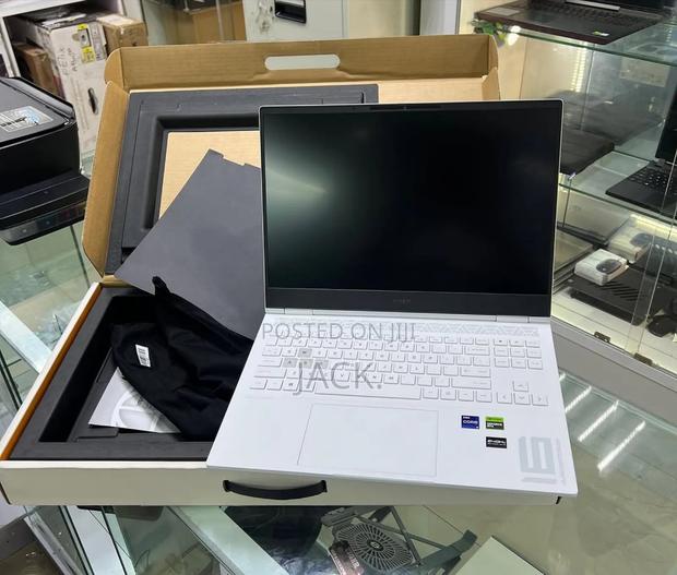 Laptop HP Omen Transcend 14-Fb0023dx 16GB Intel Core I9 SSD 1T - main view