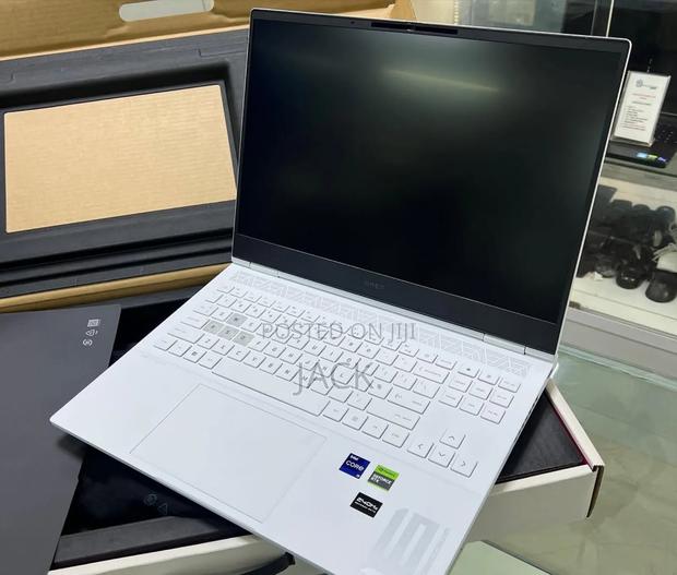 Laptop HP Omen Transcend 14-Fb0023dx 16GB Intel Core I9 SSD 1T - thumbnail 3