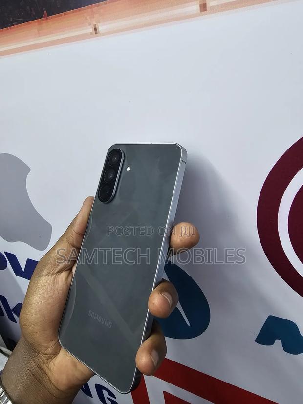 Samsung Galaxy A56 256 GB Gray - thumbnail 3