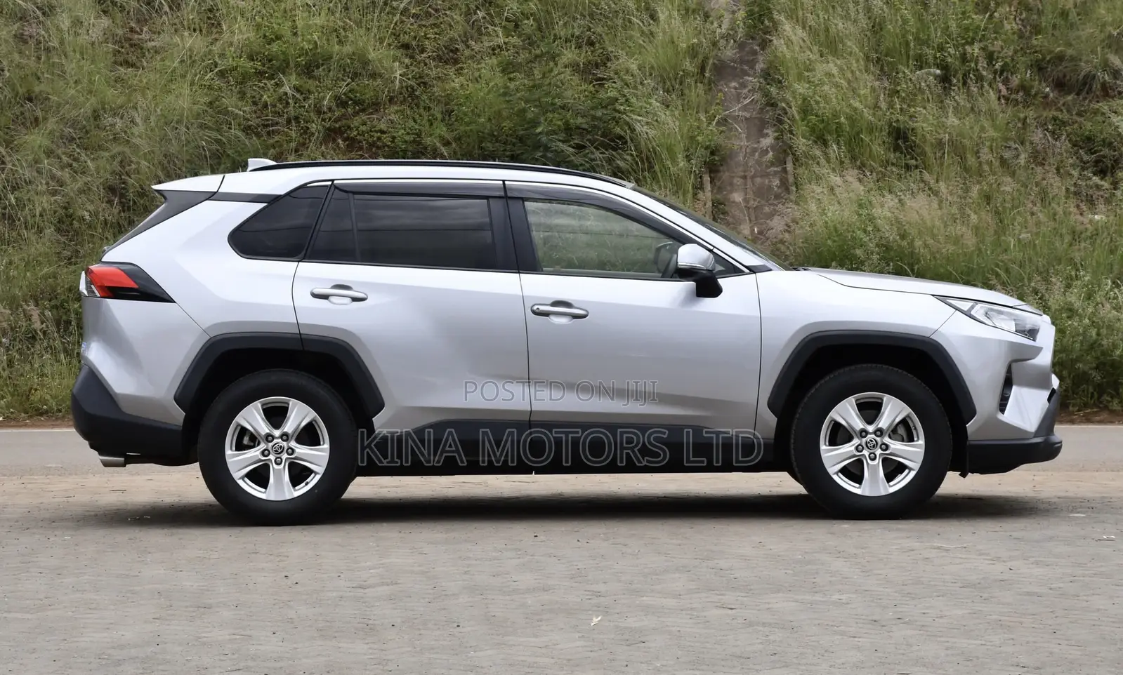 Toyota RAV4 2020 Silver