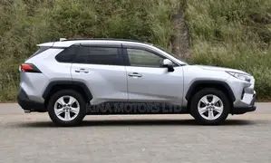 Toyota RAV4 2020 Silver