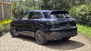 Porsche Cayenne Base AWD 2018 Blue