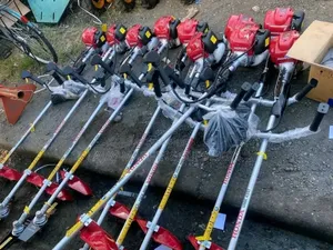 Honda 4-Stroke Bruce Cutter 35cc