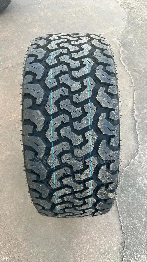 285/45r22 Yusta Alltrein Tyre - thumbnail 2