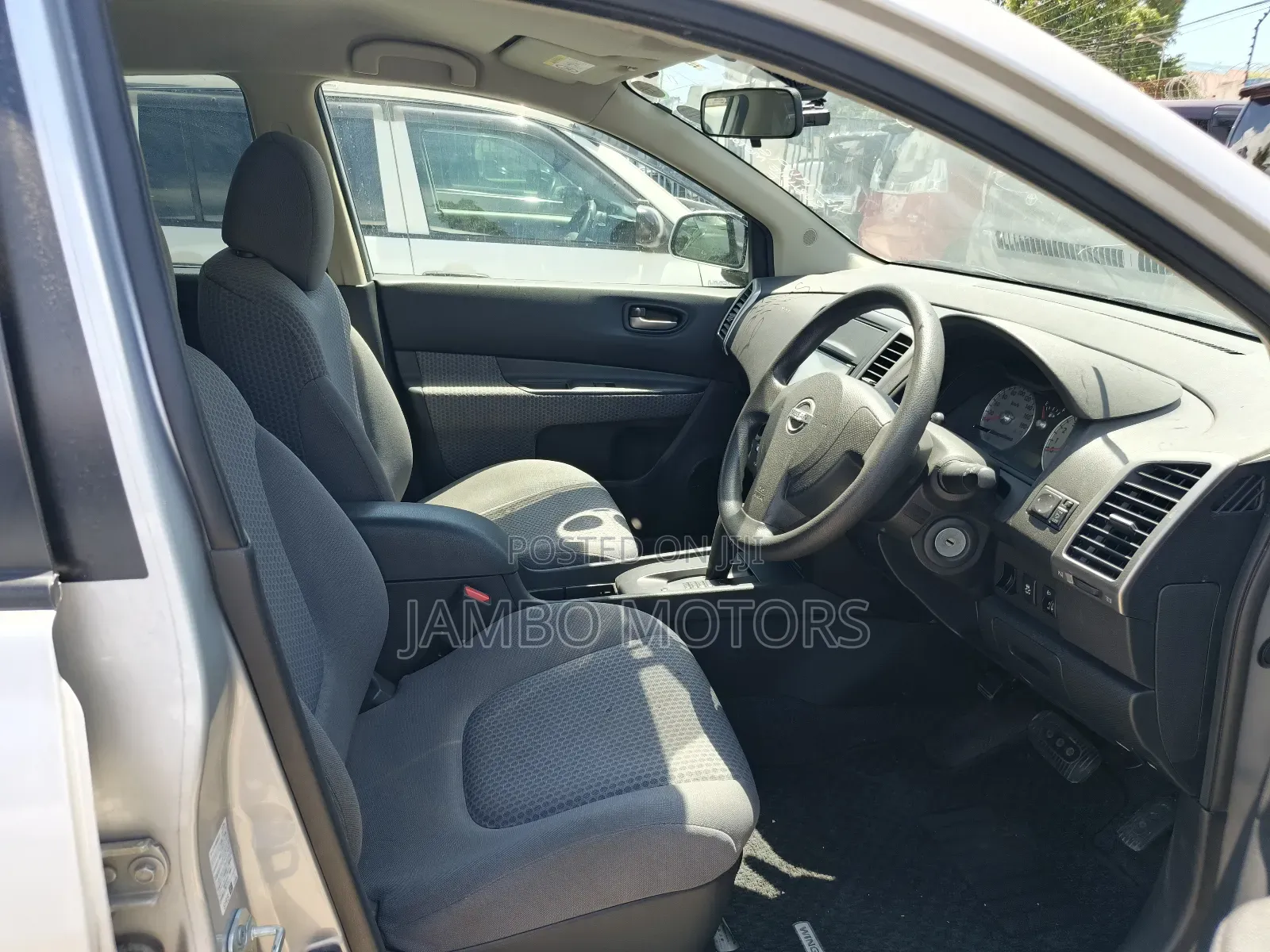 Nissan Wingroad 2018 Silver