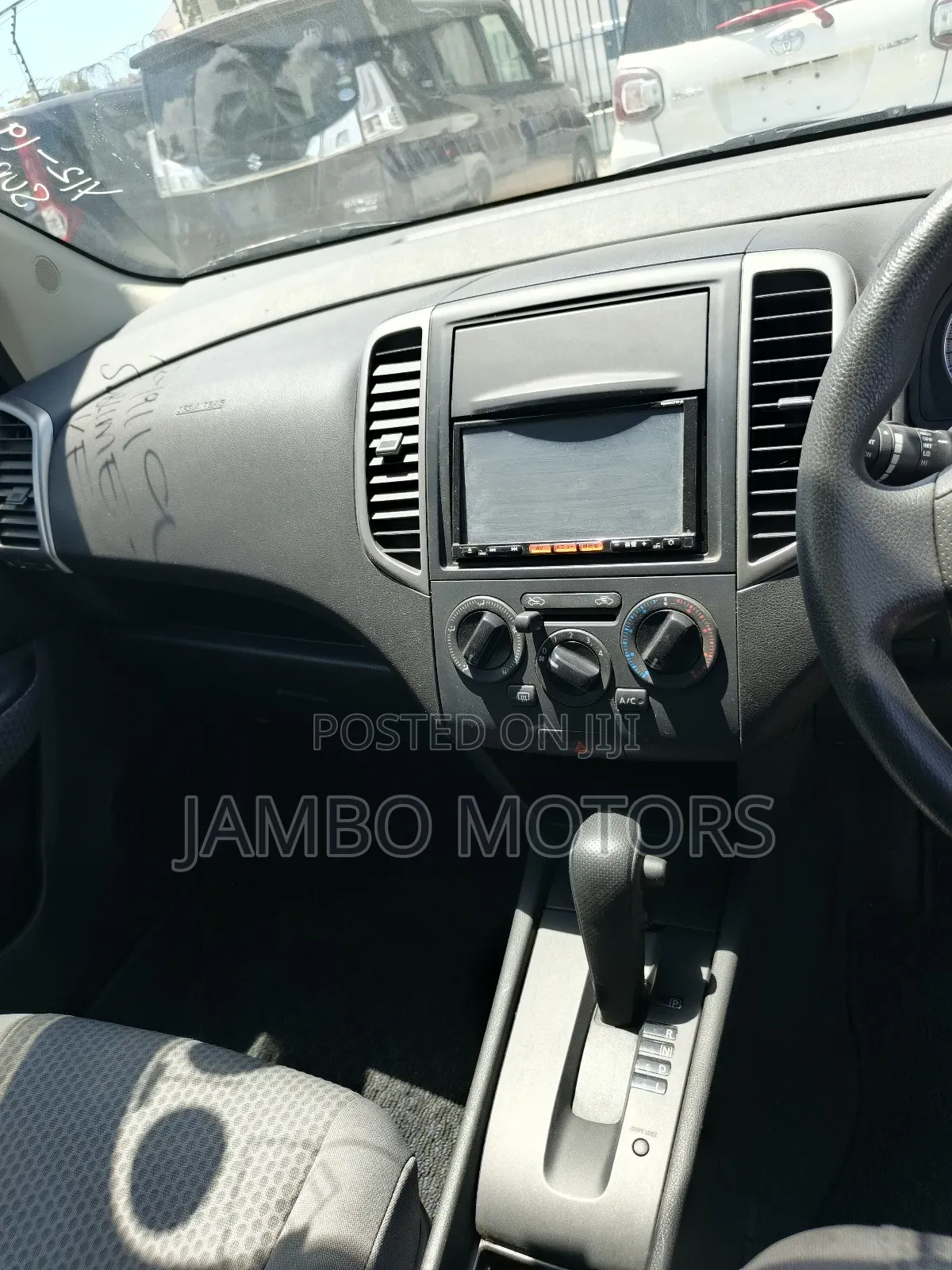 Nissan Wingroad 2018 Silver