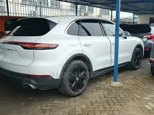 Porsche Cayenne Platinum Edition AWD 2018 White