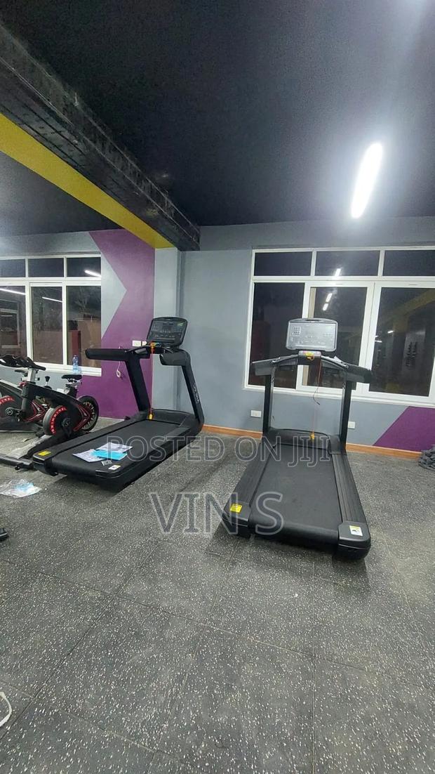 Commercial Treadmills* Còmmercial Treádmills>Treadmìlls>