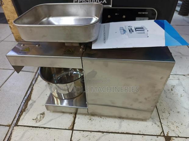 Oil Pressing Machine - main view