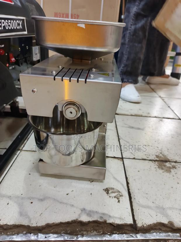 Oil Pressing Machine - thumbnail 3